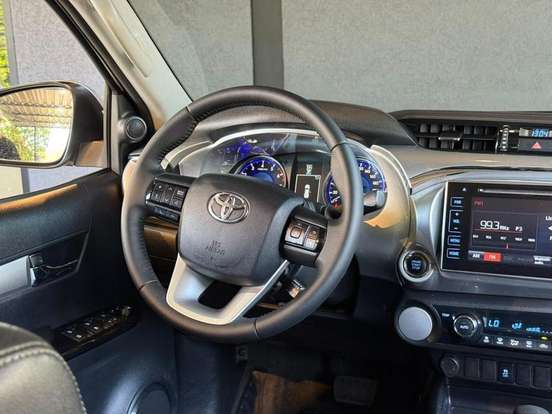 TOYOTA-HILUX-2.7 SRV 4X4 CD 16V FLEX 4P AUTOMÁTICO TOYOTA-HILUX-2018