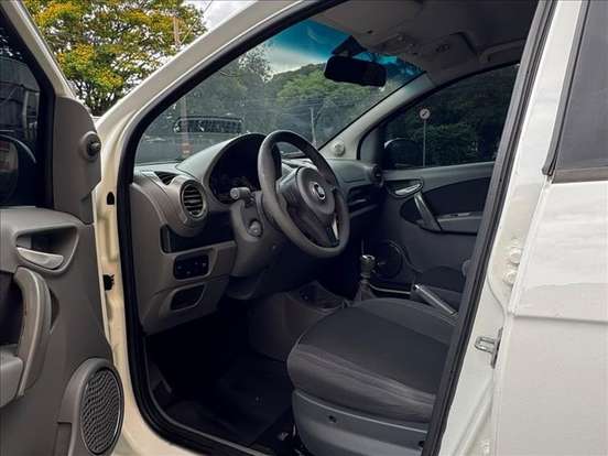 TOYOTA-HILUX-2014