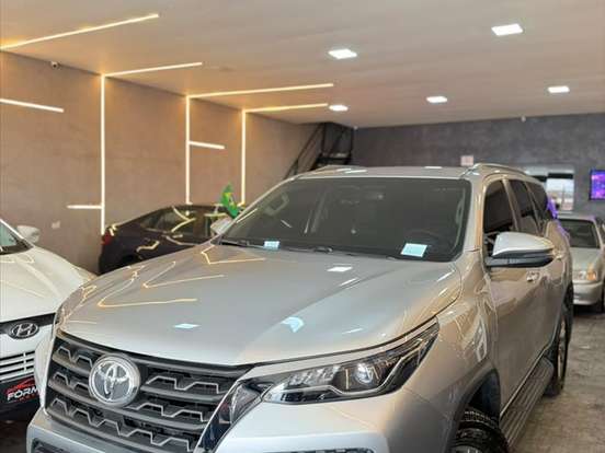 TOYOTA-HILUX-2.7 VVT-i FLEX CD SRV 4X4 AUTOMÁTICO TOYOTA-HILUX-2021
