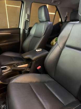 TOYOTA-HILUX-2021
