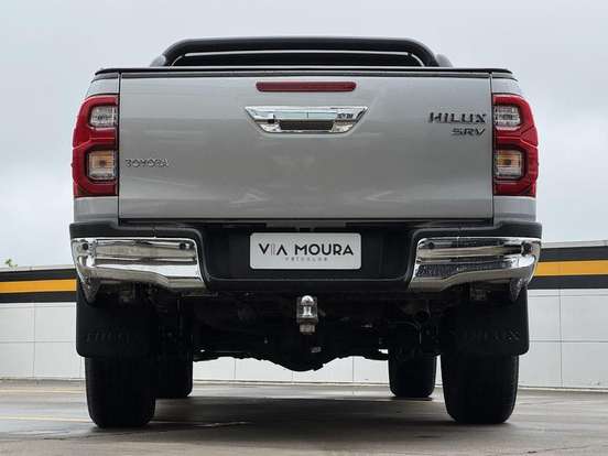 TOYOTA-HILUX-2.8 D-4D TURBO DIESEL CD POWER PACK 4X4 AUTOMÁTICO TOYOTA-HILUX-2025