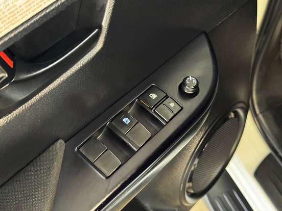 TOYOTA-HILUX-2022