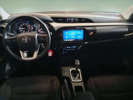 TOYOTA-HILUX-2025