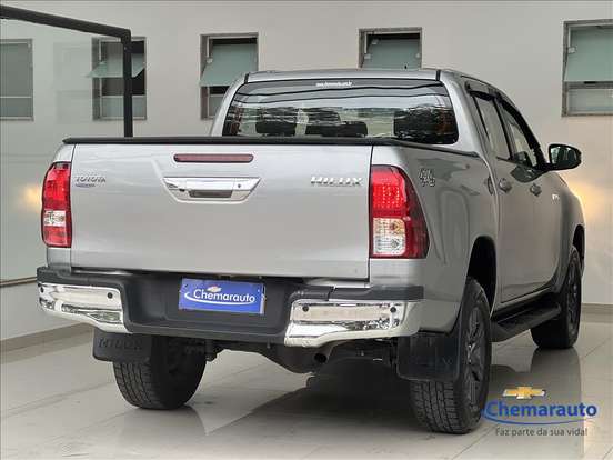 TOYOTA-HILUX-2.8 D-4D TURBO DIESEL CD SR 4X4 AUTOMÁTICO TOYOTA-HILUX-2024
