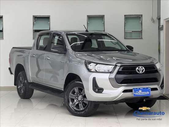 TOYOTA-HILUX-2.8 D-4D TURBO DIESEL CD SR 4X4 AUTOMÁTICO TOYOTA-HILUX-2024