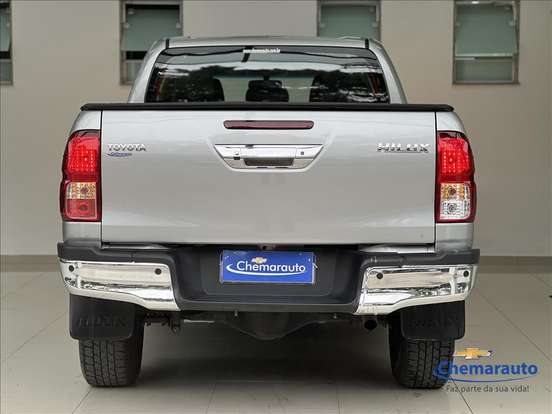 TOYOTA-HILUX-2024