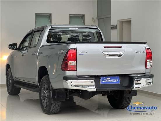 TOYOTA-HILUX-2.8 D-4D TURBO DIESEL CD SR 4X4 AUTOMÁTICO TOYOTA-HILUX-2024