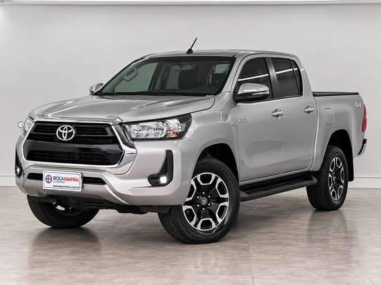 TOYOTA-HILUX-2.8 D-4D TURBO DIESEL CD SRV 4X4 AUTOMÁTICO TOYOTA-HILUX-2022