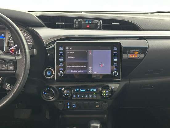 TOYOTA-HILUX-2022