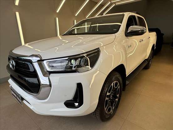 TOYOTA-HILUX-2.8 D-4D TURBO DIESEL CD SRV 4X4 AUTOMÁTICO TOYOTA-HILUX-2026