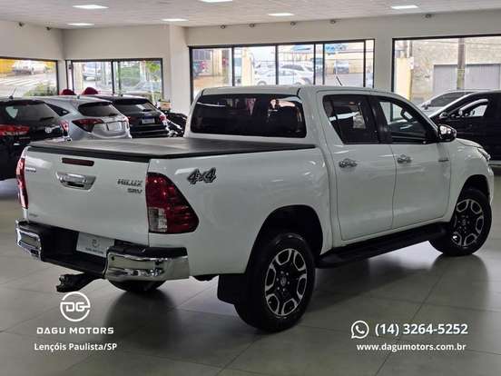 TOYOTA-HILUX-2.8 D-4D TURBO DIESEL CD SRV 4X4 AUTOMÁTICO TOYOTA-HILUX-2022
