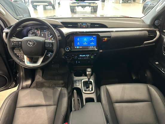 TOYOTA-HILUX-2.8 D-4D TURBO DIESEL CD SRV 4X4 AUTOMÁTICO TOYOTA-HILUX-2026