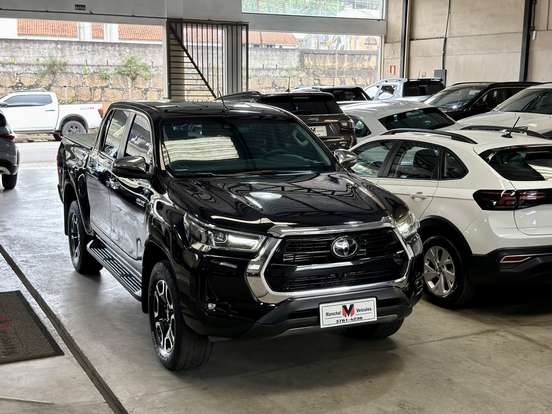 TOYOTA-HILUX-2.8 D-4D TURBO DIESEL CD SRX 4X4 AUTOMÁTICO TOYOTA-HILUX-2022