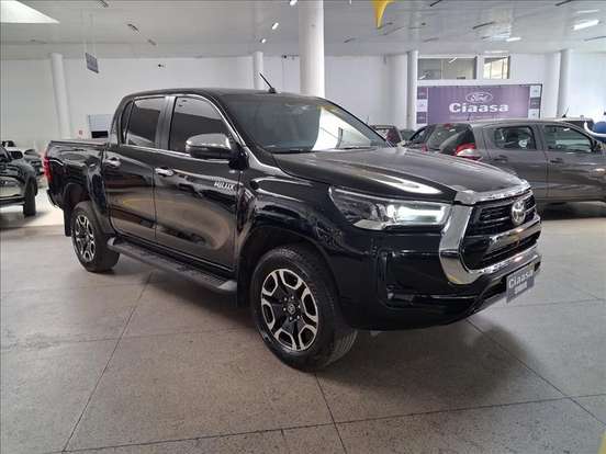 TOYOTA-HILUX-2025