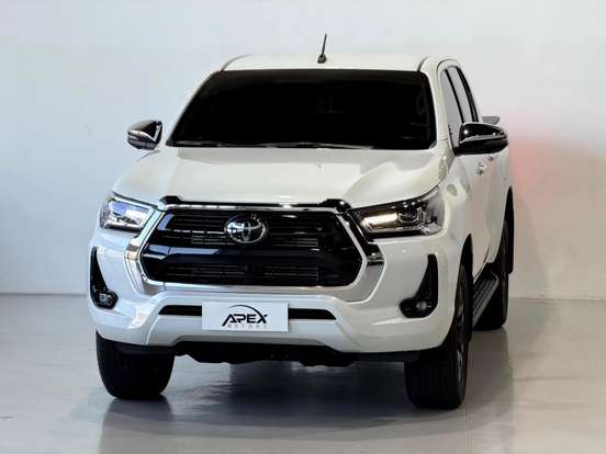 TOYOTA-HILUX-2025