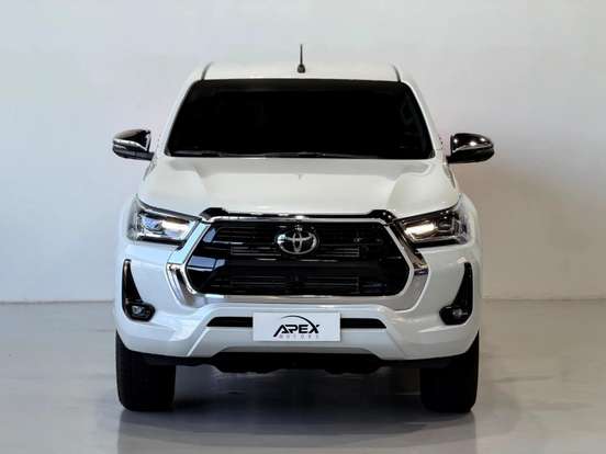 TOYOTA-HILUX-2025