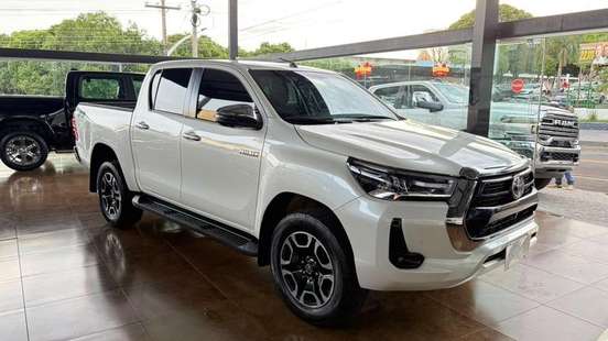 TOYOTA-HILUX-2.8 D-4D TURBO DIESEL CD SRX 4X4 AUTOMÁTICO TOYOTA-HILUX-2022