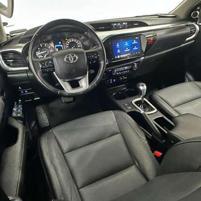 TOYOTA-HILUX-2023