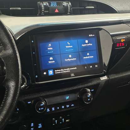 TOYOTA-HILUX-2023