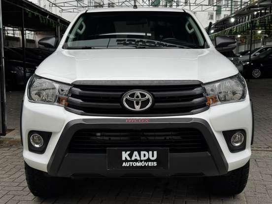 TOYOTA-HILUX-2.8 SR 4X4 CD 16V DIESEL 4P AUTOMÁTICO TOYOTA-HILUX-2018