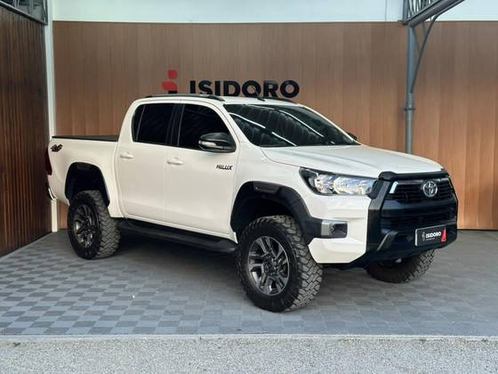 TOYOTA HILUX 2.8 SR 4X4 CD 16V DIESEL 4P AUTOMÁTICO