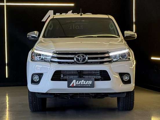 TOYOTA-HILUX-2.8 SRX 4X4 CD 16V DIESEL 4P AUTOMÁTICO TOYOTA-HILUX-2017