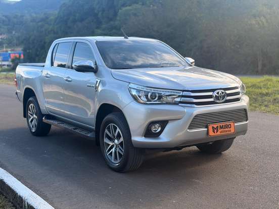 TOYOTA-HILUX-2.8 SRX 4X4 CD 16V DIESEL 4P AUTOMÁTICO TOYOTA-HILUX-2018