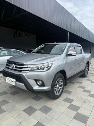 TOYOTA-HILUX-2015
