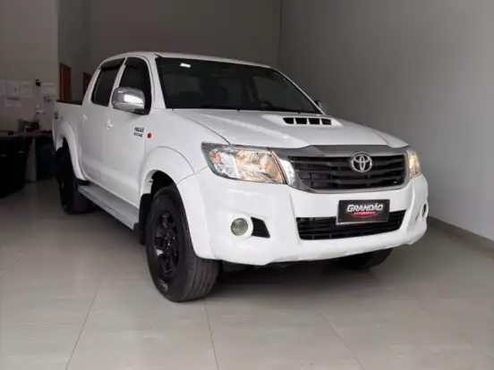 TOYOTA-HILUX-3.0 SR 4X4 CD 16V TURBO INTERCOOLER DIESEL 4P MANUAL TOYOTA-HILUX-2014