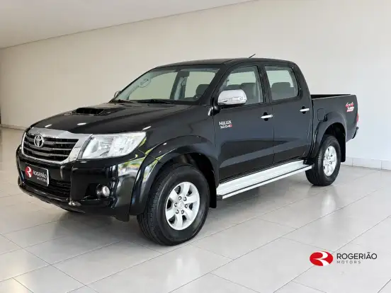 TOYOTA-HILUX-2013