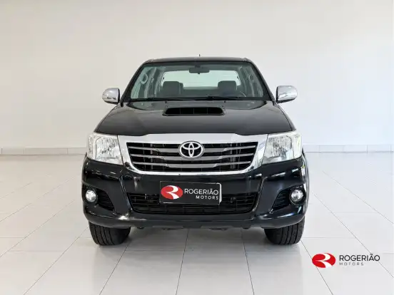 TOYOTA-HILUX-2013