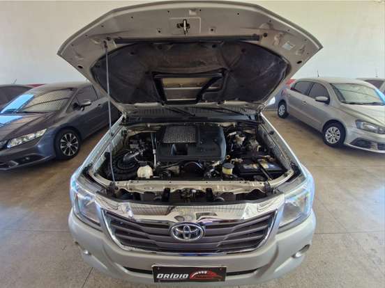 TOYOTA-HILUX-3.0 SRV 4X4 CD 16V TURBO INTERCOOLER DIESEL 4P AUTOMÁTICO TOYOTA-HILUX-2012