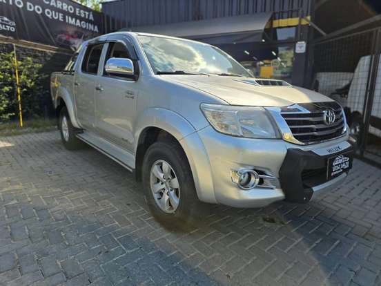 TOYOTA-HILUX-3.0 SRV 4X4 CD 16V TURBO INTERCOOLER DIESEL 4P AUTOMÁTICO TOYOTA-HILUX-2014