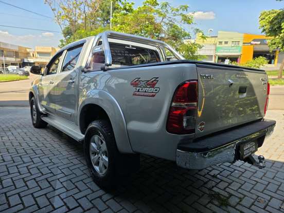 TOYOTA-HILUX-3.0 SRV 4X4 CD 16V TURBO INTERCOOLER DIESEL 4P AUTOMÁTICO TOYOTA-HILUX-2014