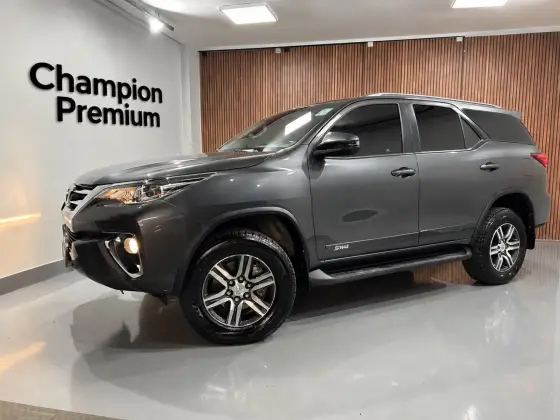 TOYOTA HILUX SW4 2.7 SR 4X2 16V FLEX 4P AUTOMÁTICO