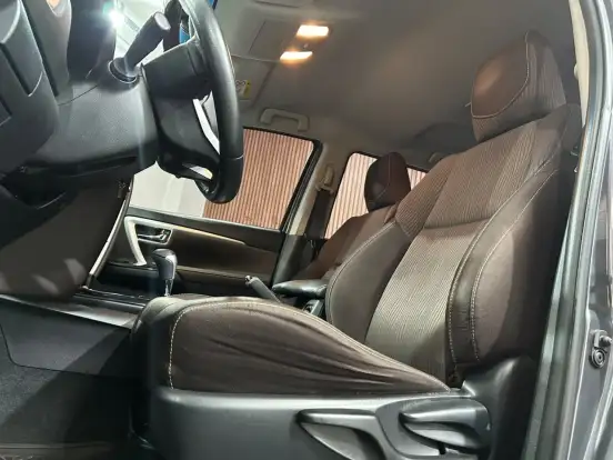 TOYOTA-HILUX SW4-2.7 SR 4X2 16V FLEX 4P AUTOMÁTICO TOYOTA-HILUX SW4-2019