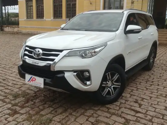 TOYOTA-HILUX SW4-2.7 SR 7 LUGARES 4X2 16V FLEX 4P AUTOMÁTICO TOYOTA-HILUX SW4-2016