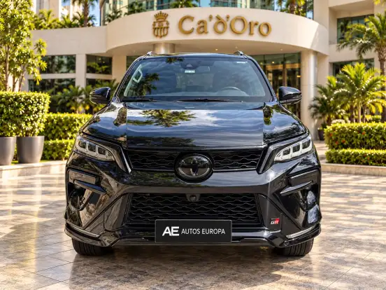 TOYOTA-HILUX SW4-2024