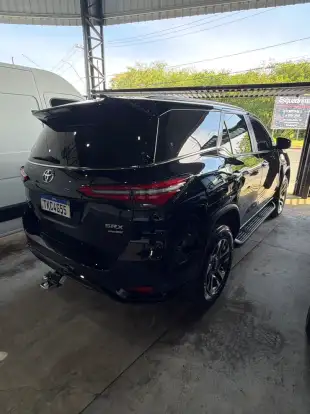TOYOTA-HILUX SW4-2024