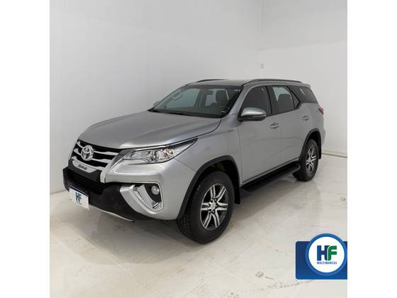 TOYOTA HILUX SW4 2.7 SR 4X2 16V FLEX 4P AUTOMÁTICO