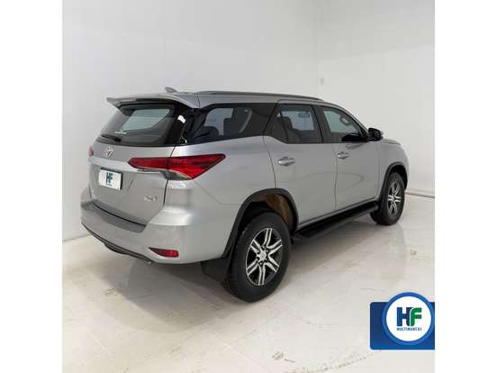 TOYOTA-HILUX SW4-2019