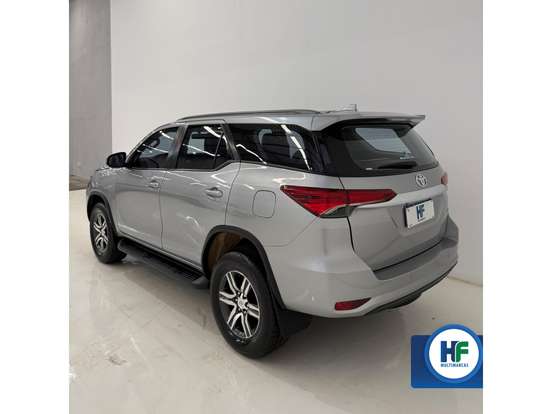 TOYOTA-HILUX SW4-2019