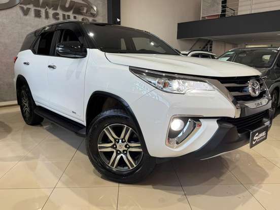 TOYOTA-HILUX SW4-2018