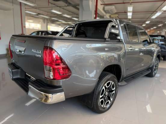TOYOTA-HILUX SW4-2.7 VVT-i FLEX SRV 7L 4X2 AUTOMÁTICO TOYOTA-HILUX SW4-2021