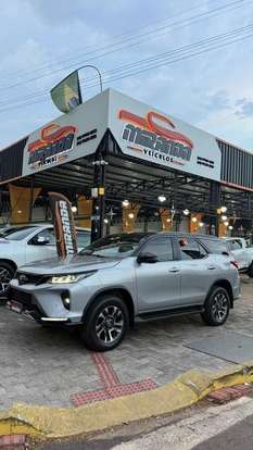 TOYOTA-HILUX SW4-2022