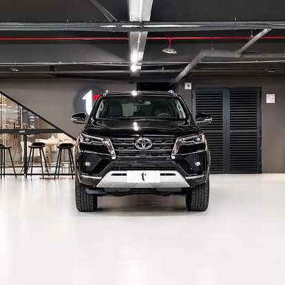 TOYOTA-HILUX SW4-2.8 D-4D TURBO DIESEL SRX 7L 4X4 AUTOMÁTICO TOYOTA-HILUX SW4-2020