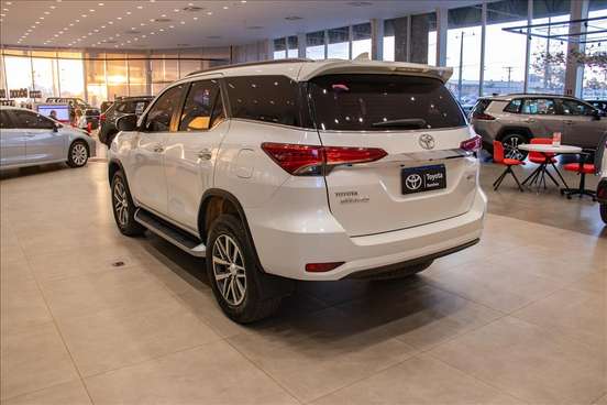 TOYOTA-HILUX SW4-2020