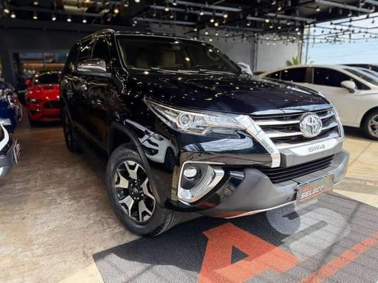 TOYOTA-HILUX SW4-2019