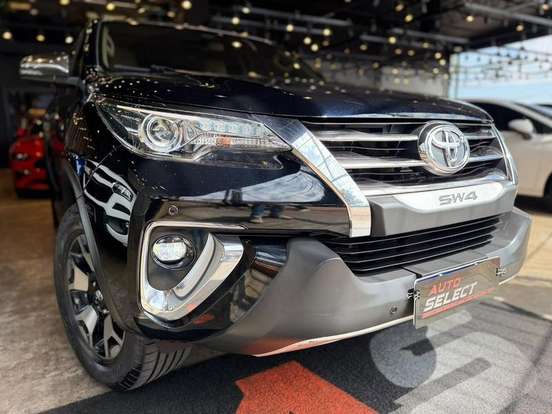TOYOTA-HILUX SW4-2.8 SRX DIAMOND 4X4 7 LUGARES 16V TURBO INTERCOOLER DIESEL 4P AUTOMÁTICO TOYOTA-HILUX SW4-2019