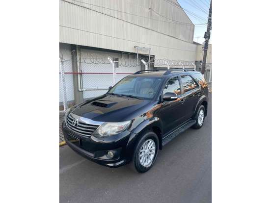 TOYOTA-HILUX SW4-3.0 SRV 4X4 16V TURBO INTERCOOLER DIESEL 4P AUTOMÁTICO TOYOTA-HILUX SW4-2012